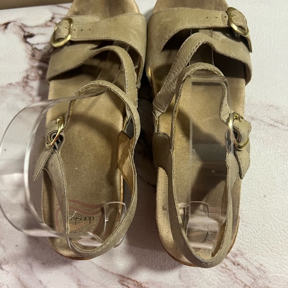 Dansko Sandi Beige Leather Slingback Wedge Sandals Shoes Size 40 9.5 10 US. - Picture 5 of 8